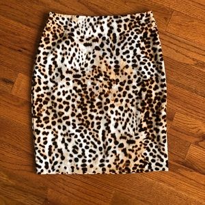 HUGE SALE🎉Cheetah print Worthington pencil skirt